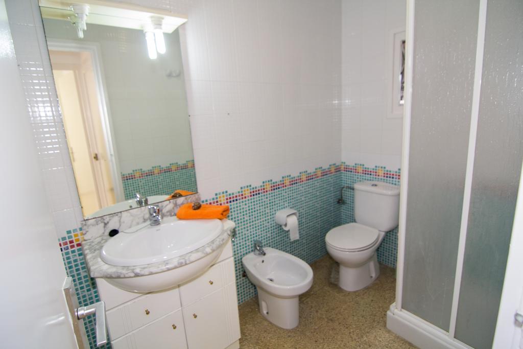 Agi Sant Antoni Apartment Roses Room photo