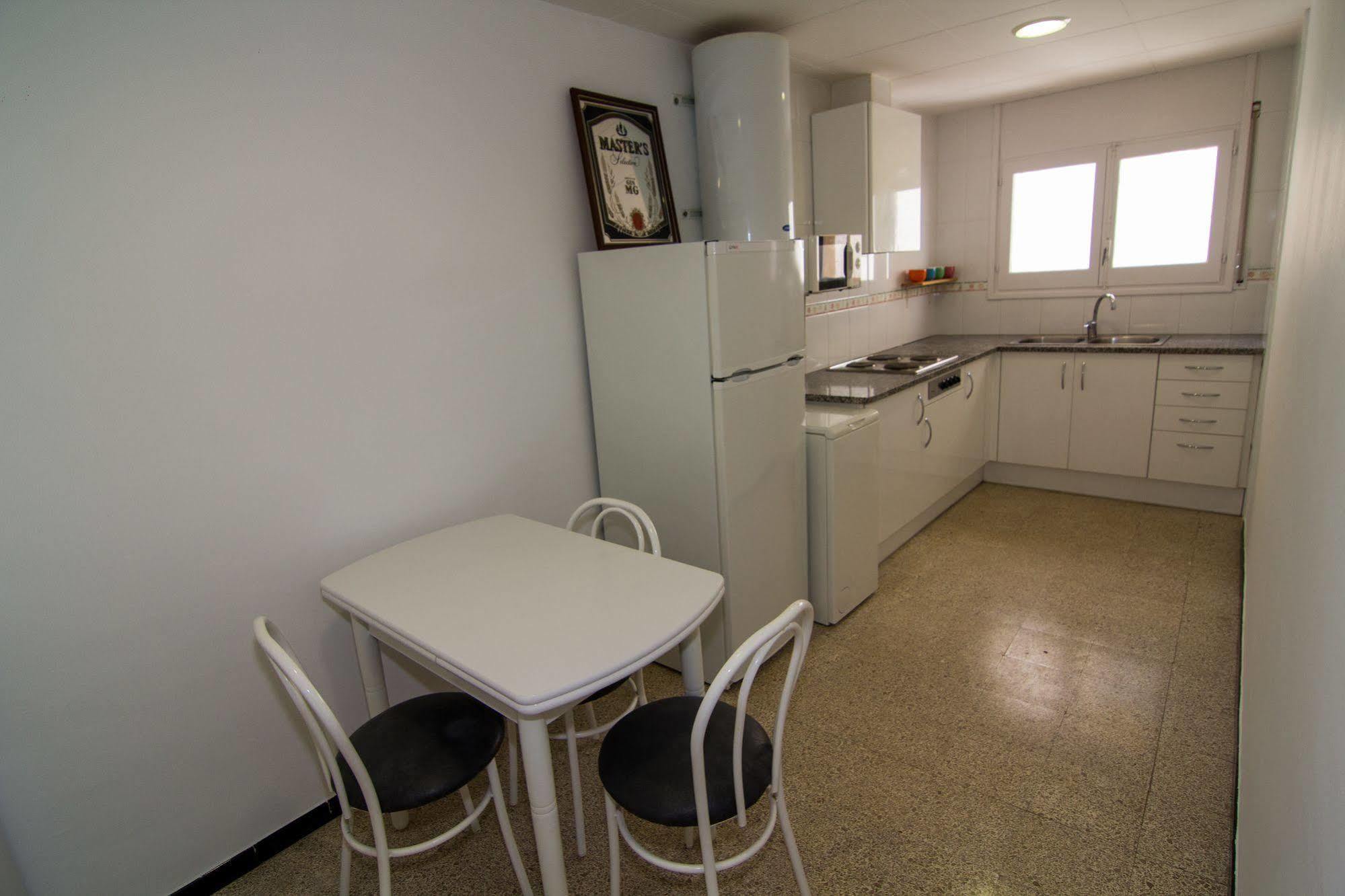 Agi Sant Antoni Apartment Roses Exterior photo